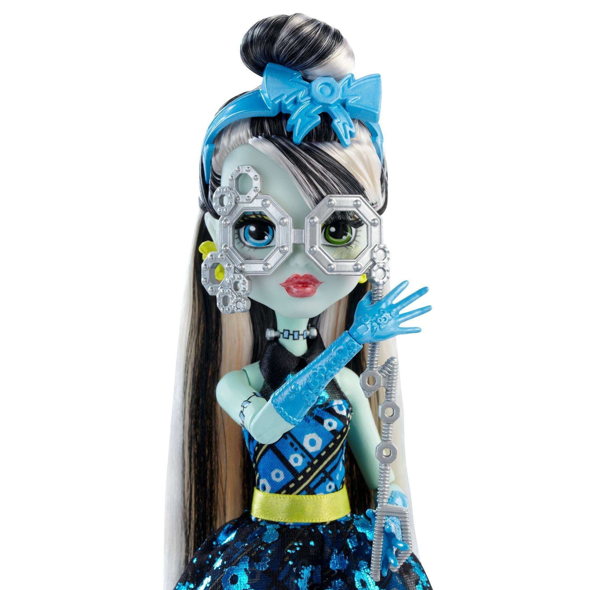 Monster High W Elcome To Monster High Frankie Stein Doll