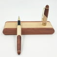 thumbnail image 2 of Juego de regalo de bolígrafo de madera de lujo con soporte de exhibición de bolígrafo profesional, lindo bolígrafo de escritura con caja y recargas de tinta de gel, 2 of 4
