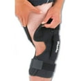 thumbnail image 3 of Mueller OMNIForce Knee Support K-700, Bagged, Medium, 3 of 4