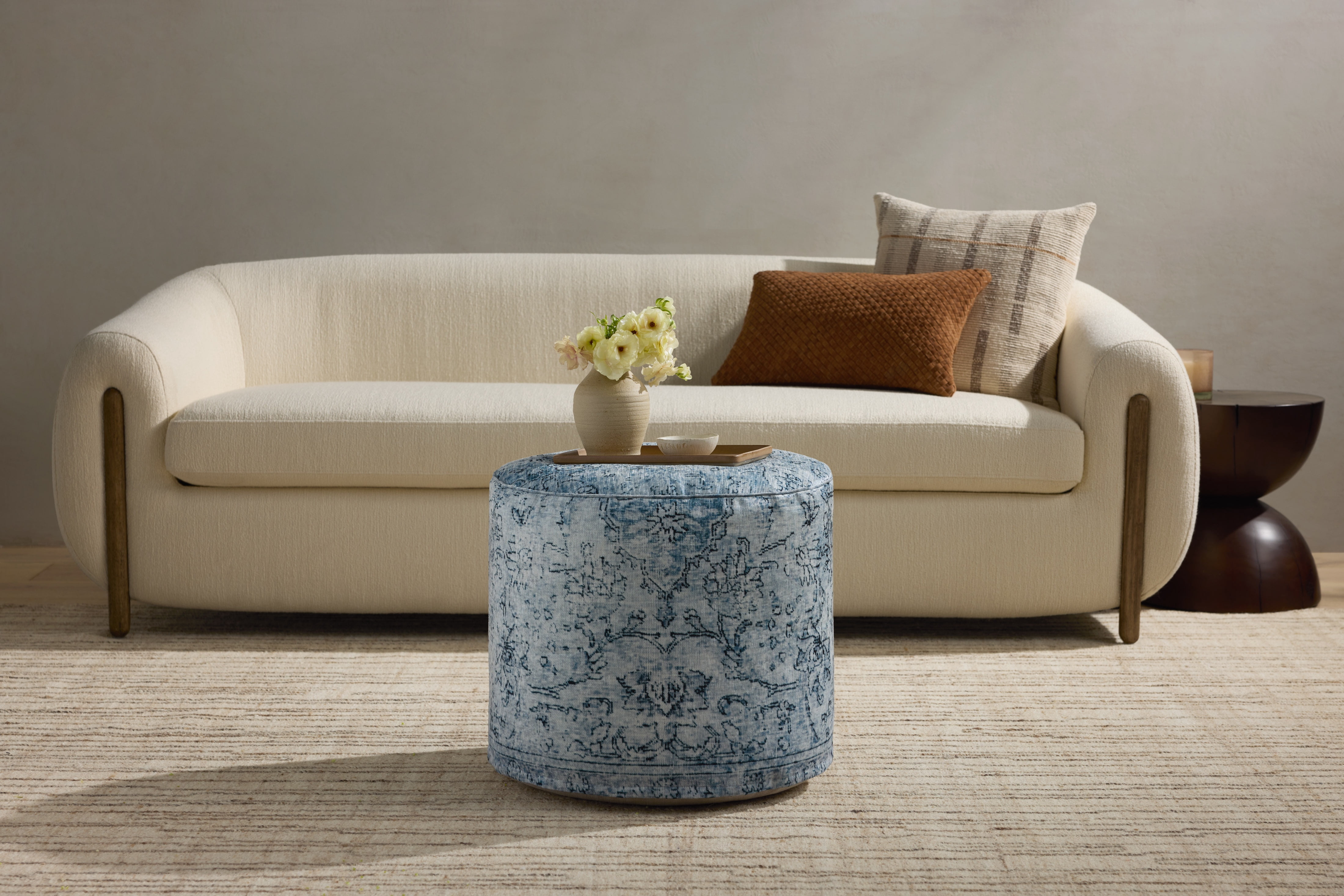 Loloi LPF559 Slate 18x 18 x 20 Pouf