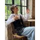 thumbnail image 5 of Camiseta de tirantes larga de satén para mujer, ideal para el verano, con tirantes finos, bajo festoneado y ribete de encaje., 5 of 9