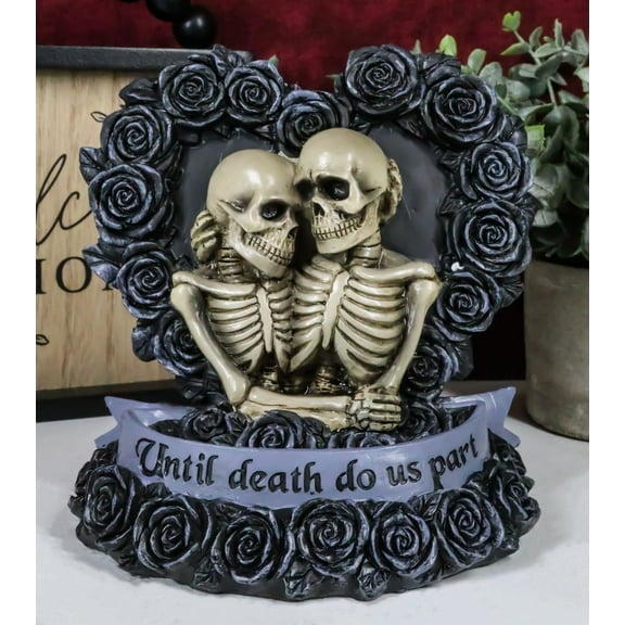 Love Never Dies Black Wedding Roses Heart Wreath Skeleton Couple Figurine Decor