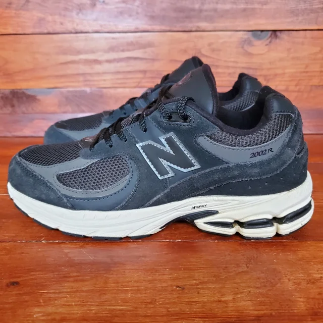New Balance Shoes 2002R Boys Sz 7 Black Phantom Suede Casual Comfort GC2002BK