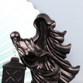 thumbnail image 4 of Fantasma de resina con linterna, estatua de mensajero del infierno, escultura de Halloween, decoración de jardín, 4 of 5
