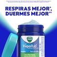 thumbnail image 2 of Vick VapoRub alivia rápido la congestión nasal para respirar mejor 100g, 2 of 5