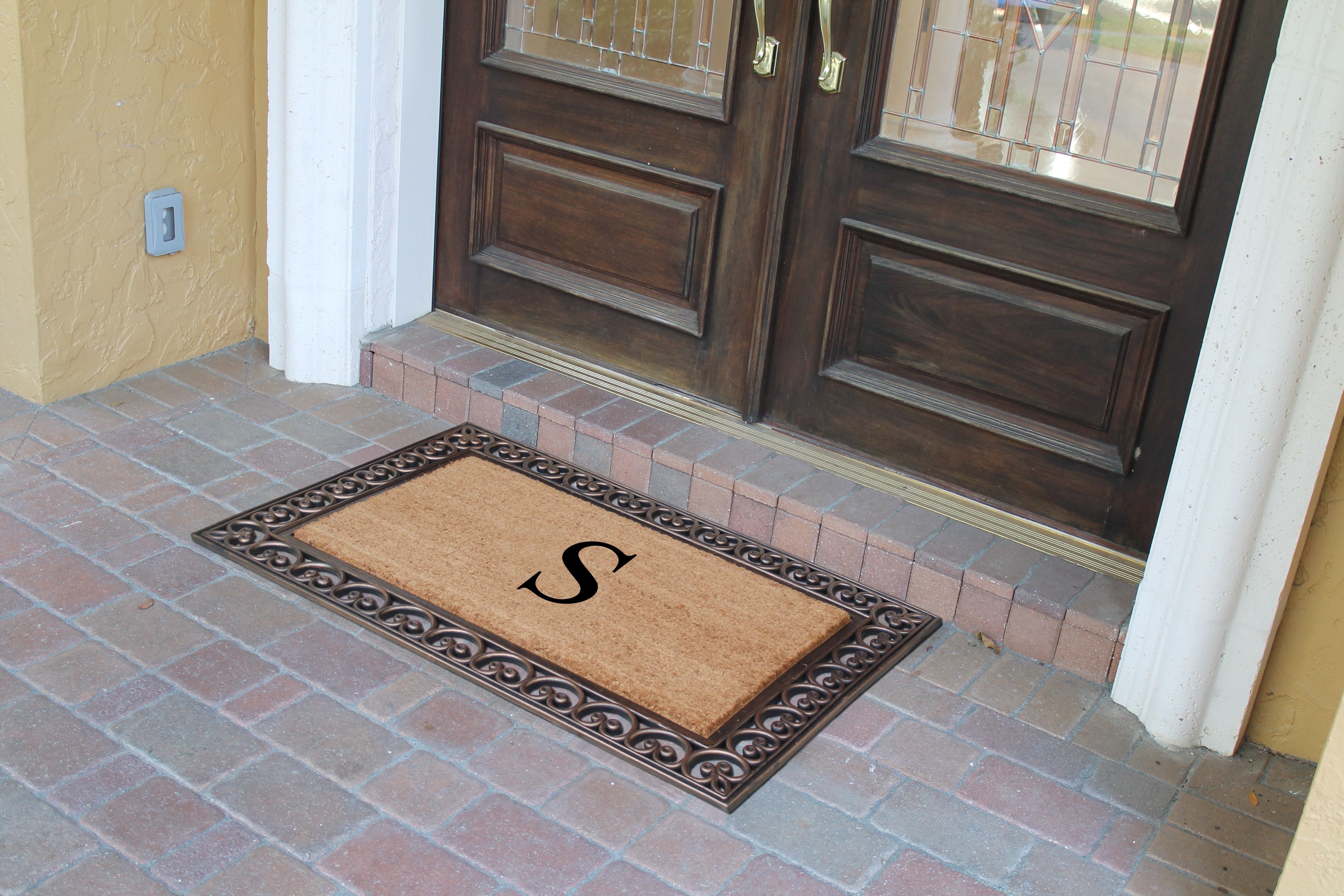 A1HC First Impression Natural Brown Rubber And Coir Classic Paisley Border Extra-large Double door Monogrammed Doormat - 30" x 48"
