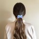 thumbnail image 5 of Paquete de 8 cintas de satén para el pelo Bridesmaid, azul degradado, 5 of 9