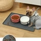 thumbnail image 5 of Mantel Individual Para Alimentación De Mascotas, Almohadilla Impermeable, Borde Elevado, Cojín De Silicona Compacto Flexible De Dos Tamaños, Accesorios Para Cuencos De Tienda Para El Hogar Inevent PT002616-03, 5 of 6