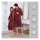 thumbnail image 5 of Bata de Baño Suave, Absorbente y de Secado Rápido, Unisex Real Textil (Vino, Unitalla), 5 of 6
