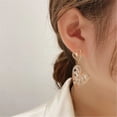 thumbnail image 4 of Daisyyozoid Boucles d'Oreilles Creuses en Forme de Cœur, Mode Luxe Léger, Vent Froid, 4 of 8
