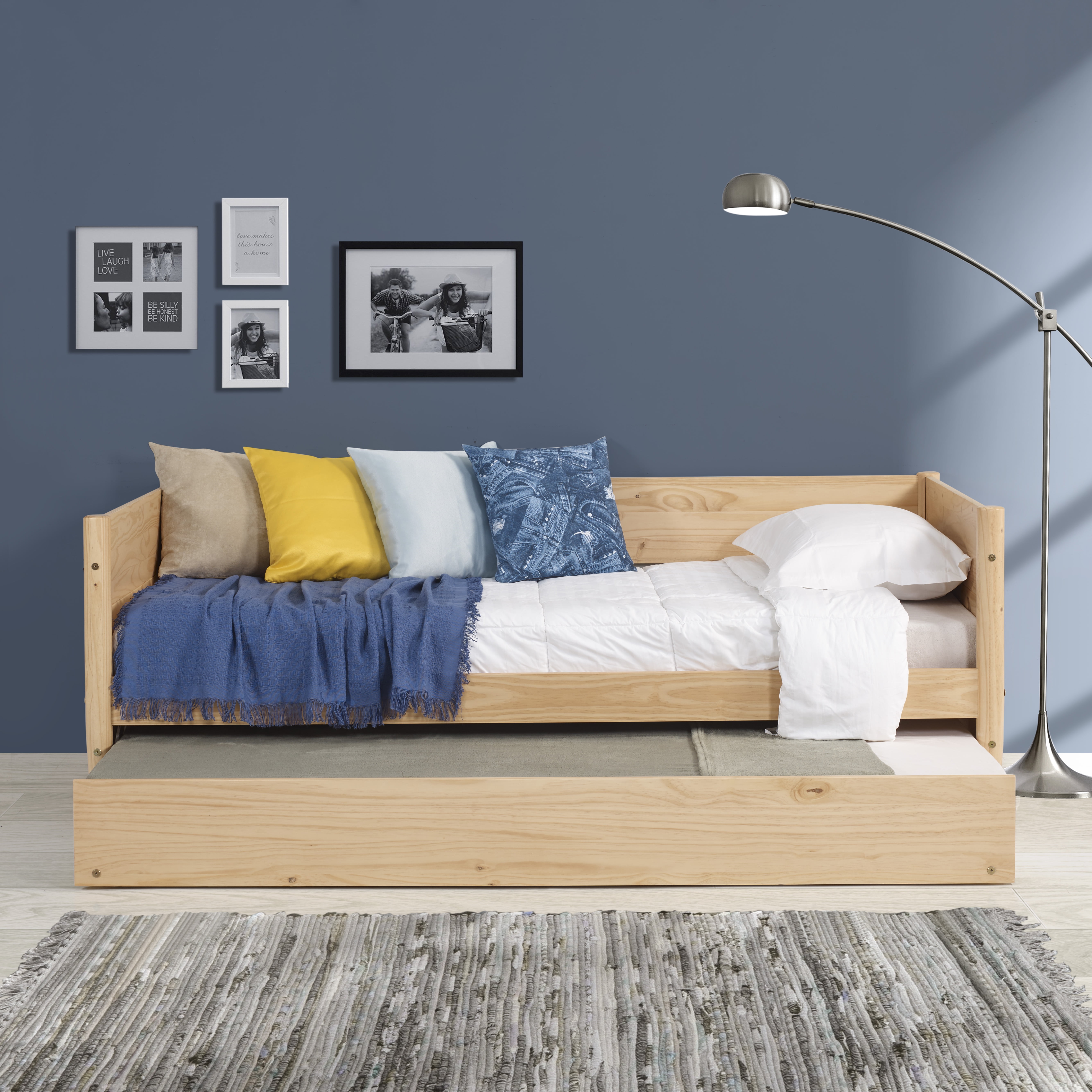 MidCentury Modern Twin Size Day Bed with Twin Trundle Scandinavian