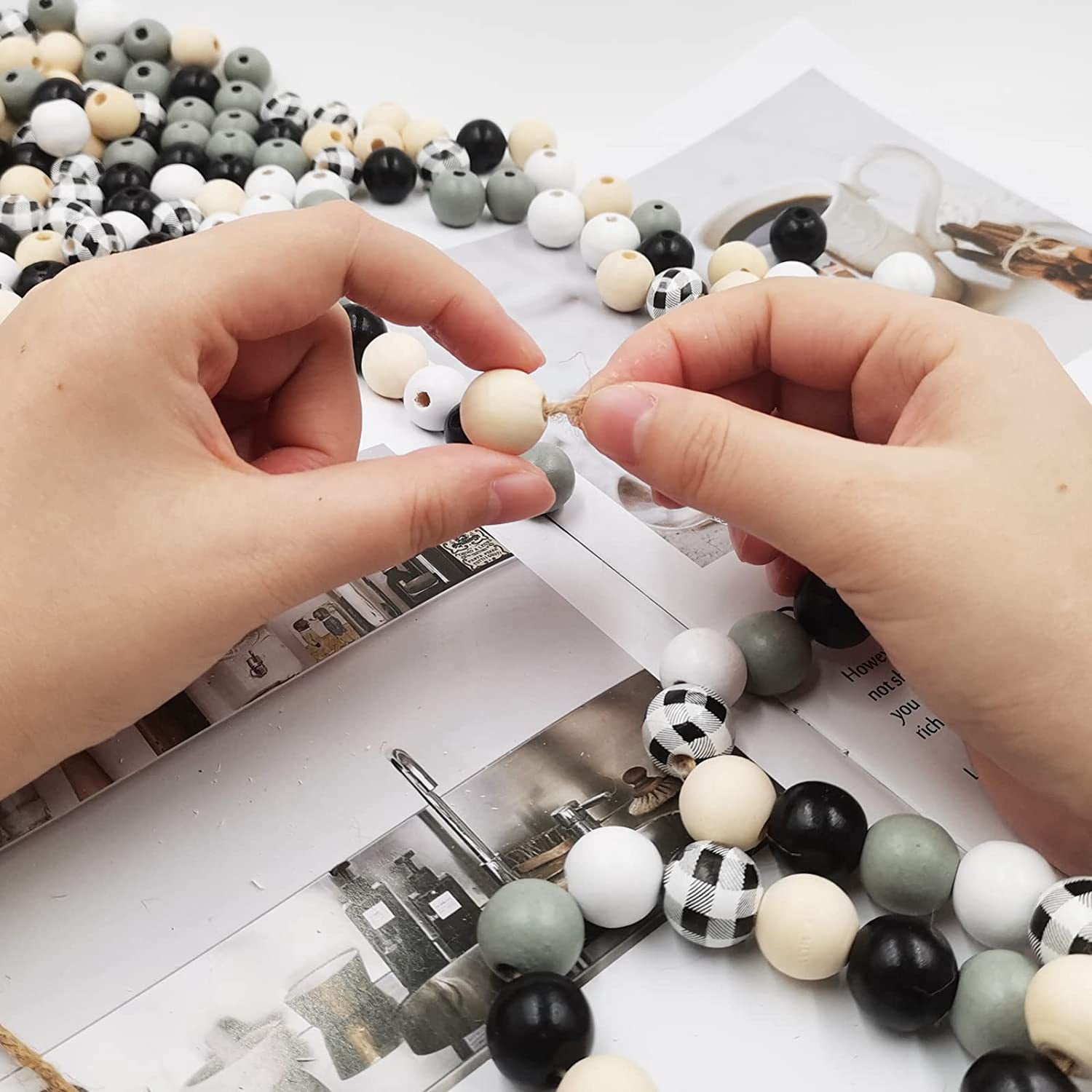 300 Pieces 16mm Craft Wood Beads And 20m Hemp Rope, DaKuan Four Seasons DIY Wooden Beads, Craft Supplies, Black, White, Grey, Checkered, Pure Wood Color, Five Colors