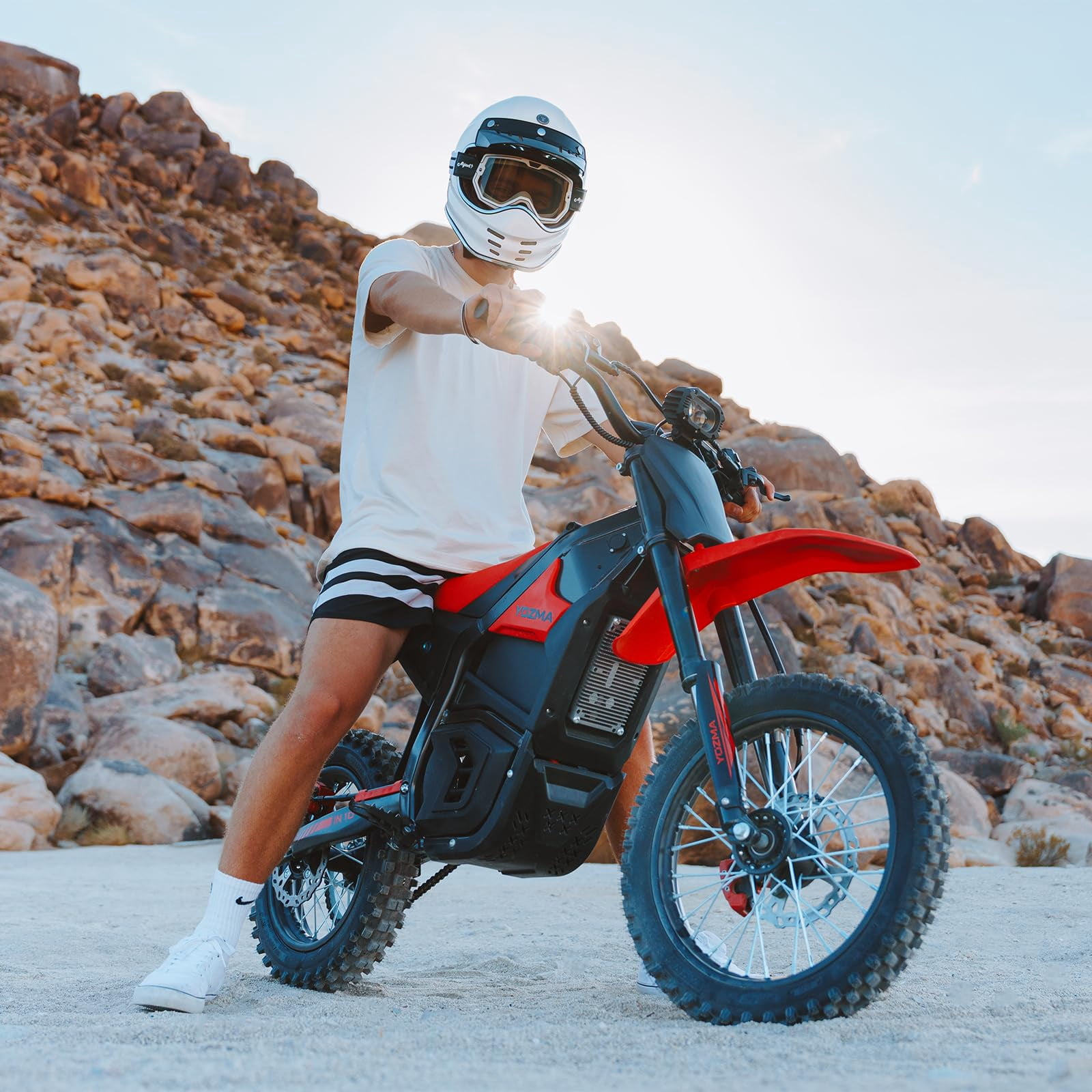 Yozma IN10 2600W Electric Dirt Bike, 40 MPH, 48V 23.4Ah, 53-Mile Range, Bike Lock Bundle, Red