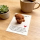 thumbnail image 4 of Tarjeta de regalo con diseño de osito de peluche y perrito de resina: tarjeta decorativa para notas escritas a mano, perfecta para cumpleaños, días festivos o muestras de agradecimiento., 4 of 6