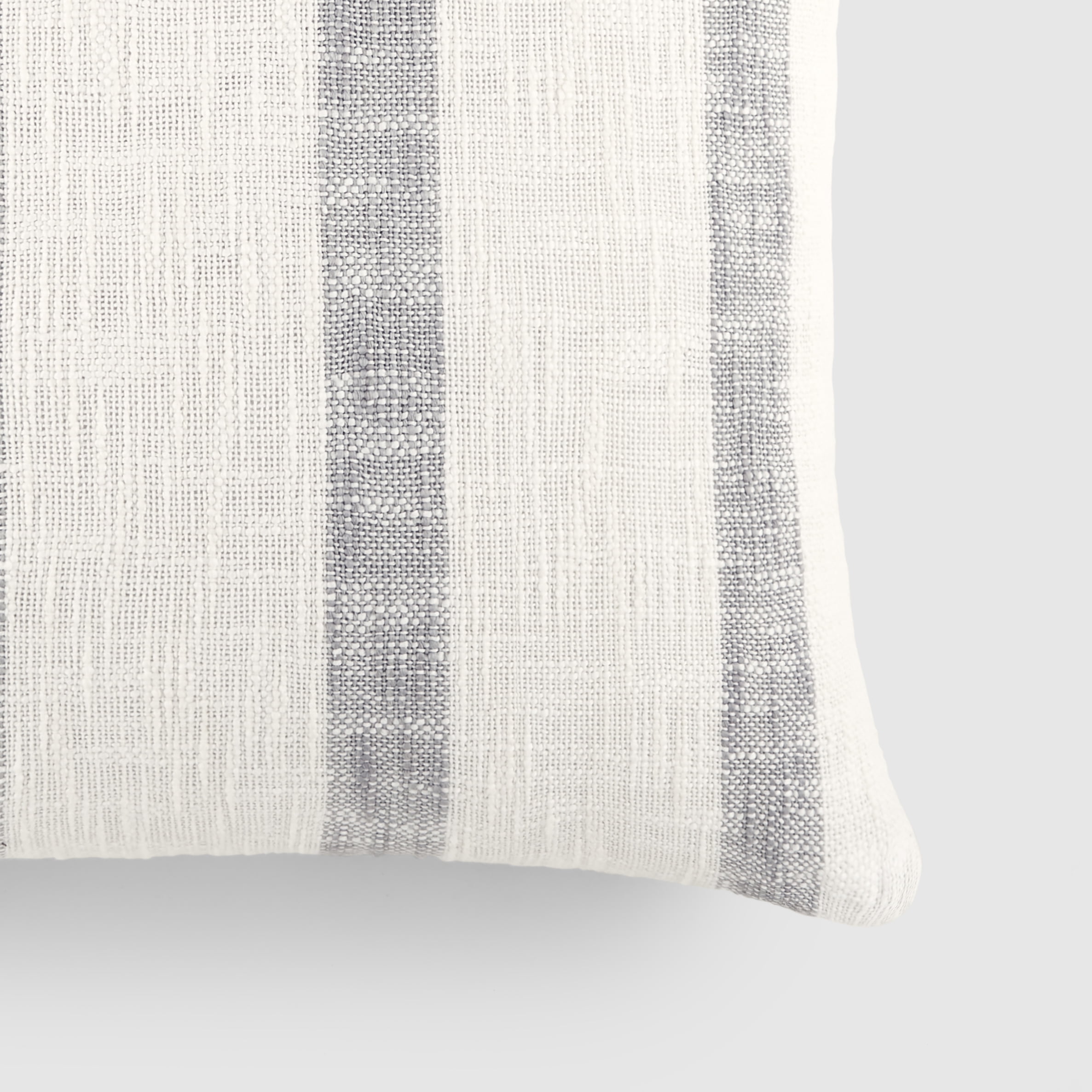Noble Linens Yarn-Dyed Cotton Decor Throw Pillow in Modern Coastal Stripe Pattern
