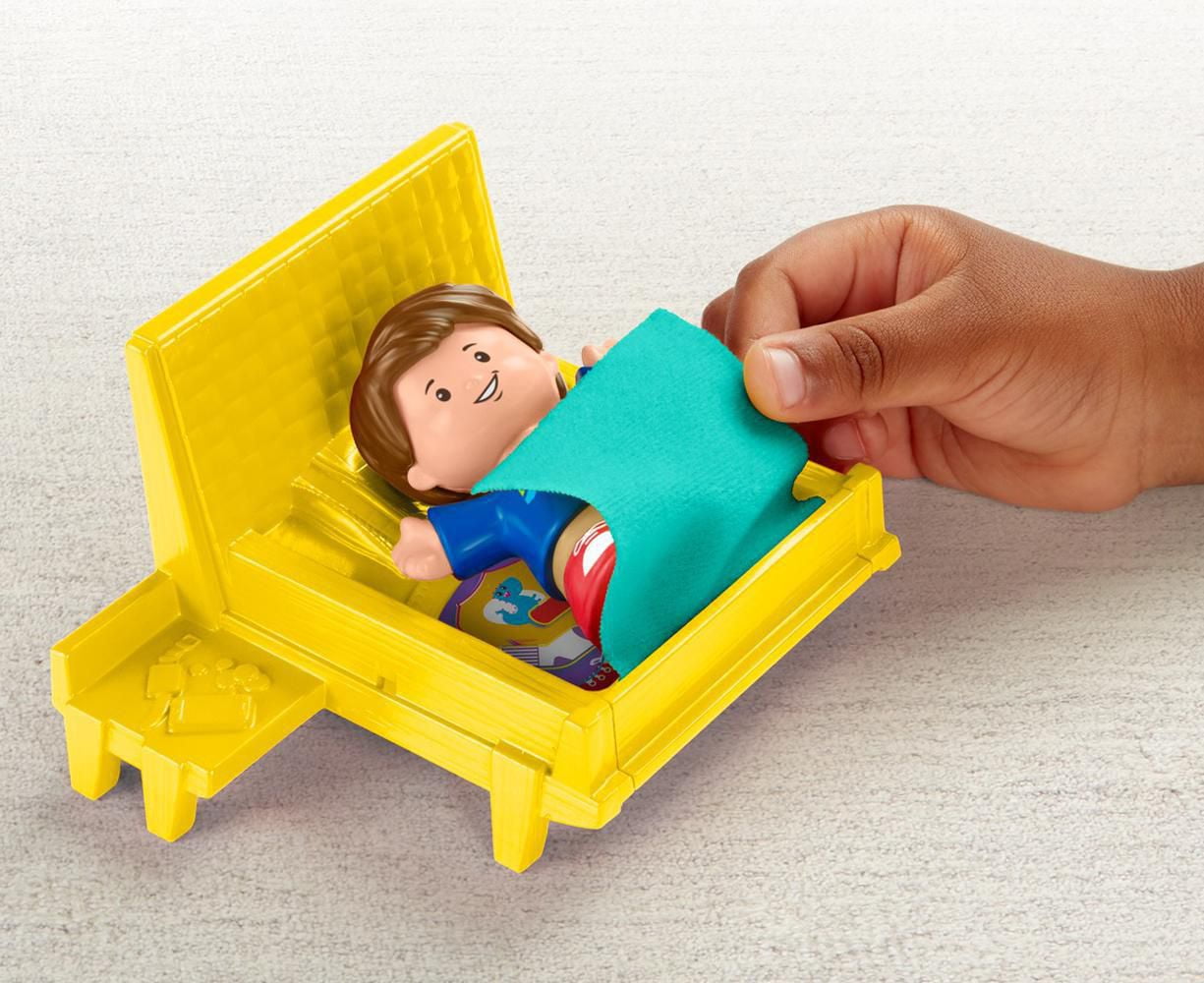 Fisher-Price Little People Big Helpers Home - Bilingual Edition, 3 to 5 years