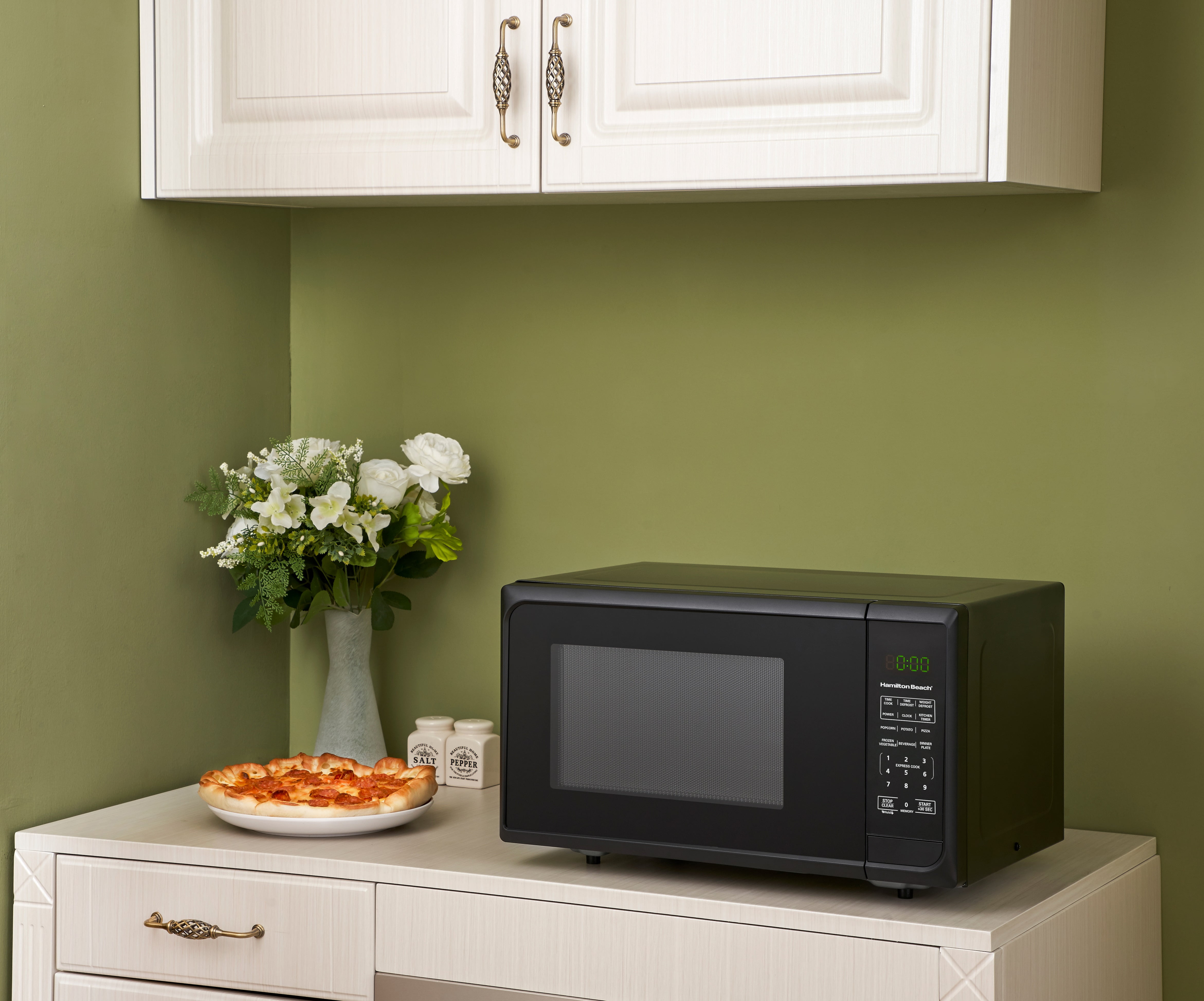 Forest River MCG992ARB 0.9 Cu ft. Microwave Oven, Black