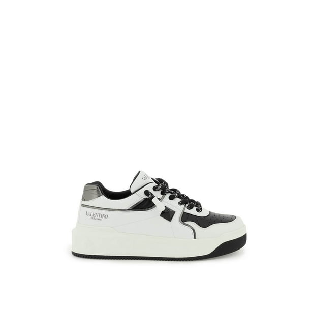 rockstud sneakers valentino