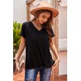 thumbnail image 2 of ABPHQTO Camiseta de manga corta con cuello en V y mezcla de algodón con lavado mineral de gran tamaño para mujer en color negro, 2 of 5