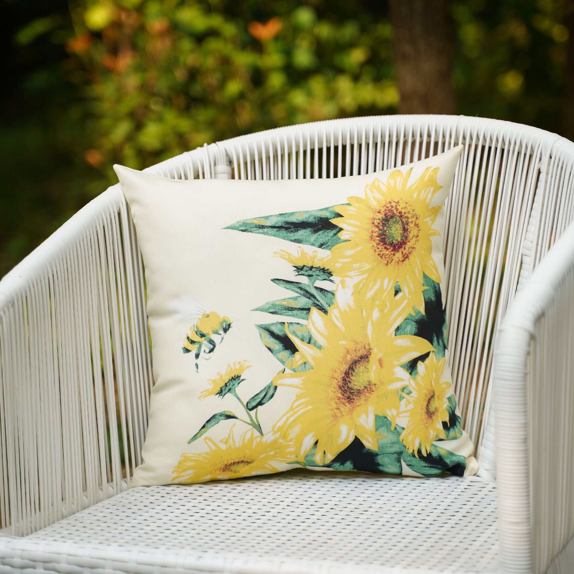 Mainstays 2-pack Sunflower Bee Reversible Outdoor Throw Pillow, 16 inch, Multicolor