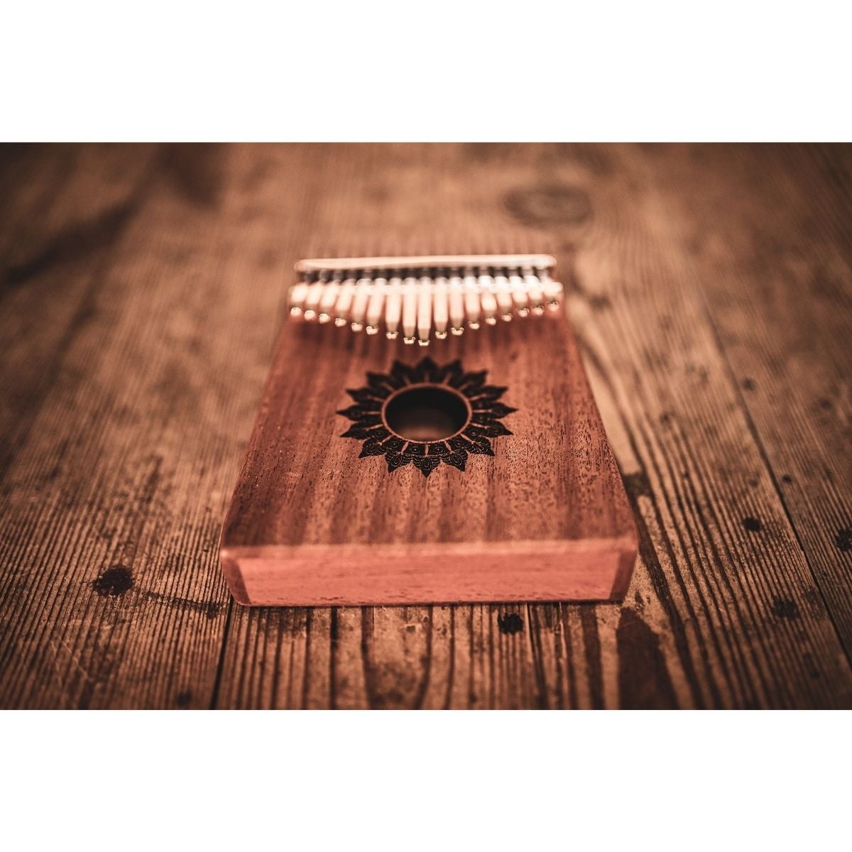 Meinl Sonic Energy 17-Note Sound Hole Kalimba (Mahogany)