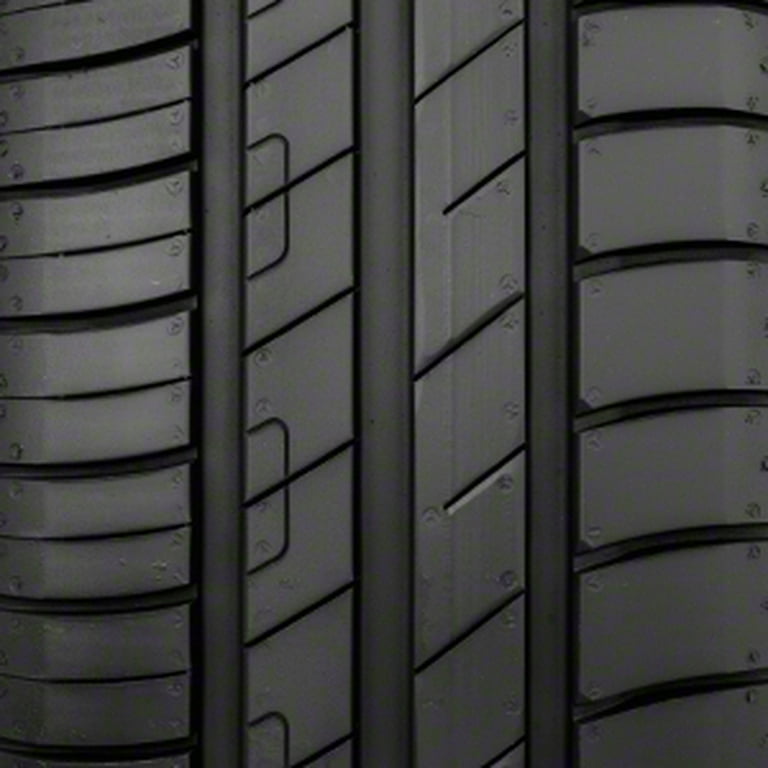 Goodyear EfficientGrip Performance 225/45R17 94W Passenger Goodyear EfficientGrip Performance 225/45R17 94W Passenger