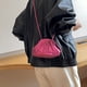 thumbnail image 4 of Bolso de noche para mujer PU plisado de alta capacidad para asistir a banquetes (rojo rosa) Sywqhk Para Estrenar, 4 of 5