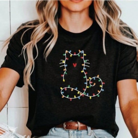 Cute cat Christmas lights T-shirt, Christmas cat pattern T-shirt, cat mom Christmas gift, funny Christmas T-shirt, short-sleeved shirt for women,womens casual tops short sleeve,womens casual tshirt