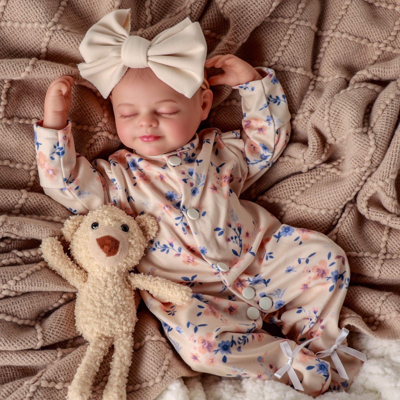 Reborn Baby Dolls 17 inch Soft Body Realistic Newborn Baby Dolls with Clothes Gift Box for Kids Age 3+