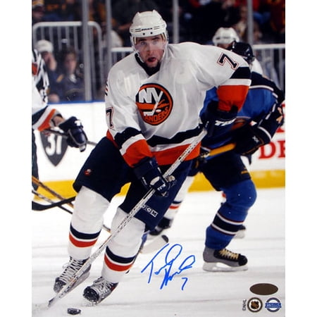 Trent Hunter Autographed Action 8" x 10" Photograph