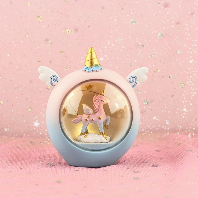 Lámpara de mesa pequeña y creativa para dormitorio, decoración de habitación de niña con forma de corazón, unicornio, lámpara de estrella, regalo para estudiantes
