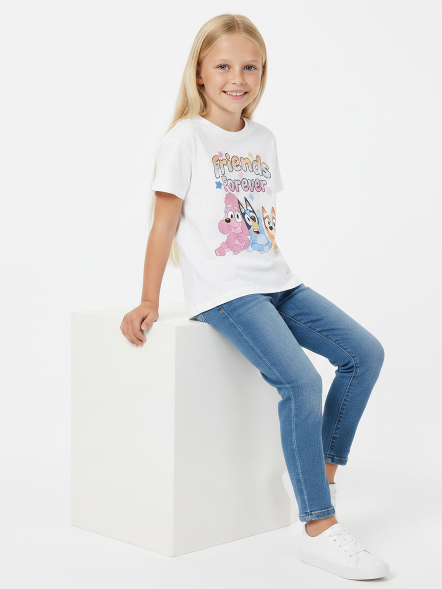 Bluey Girls' Graphic Tee with Short Sleeves, Sizes 4-16