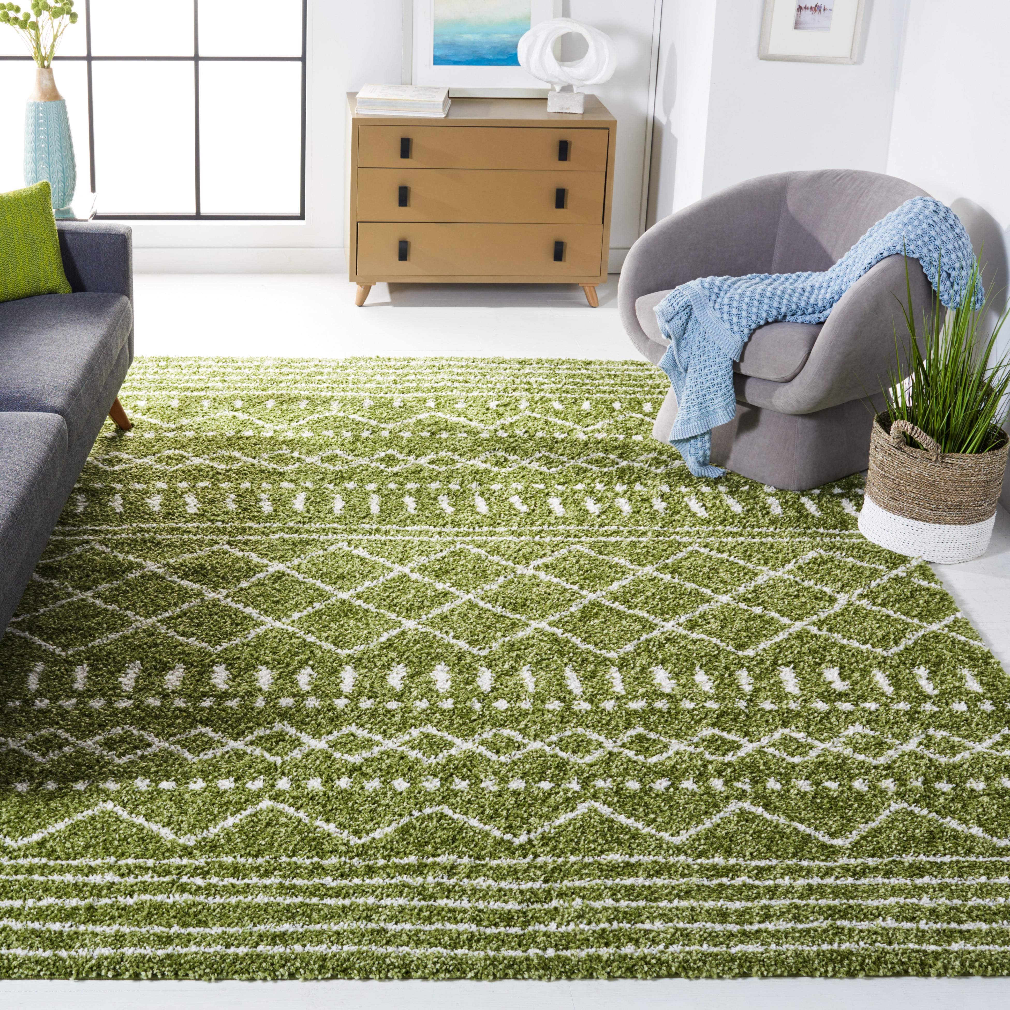 SAFAVIEH Arizona Teagan Geometric Shag Area Rug, Green/Ivory, 8' x 10'