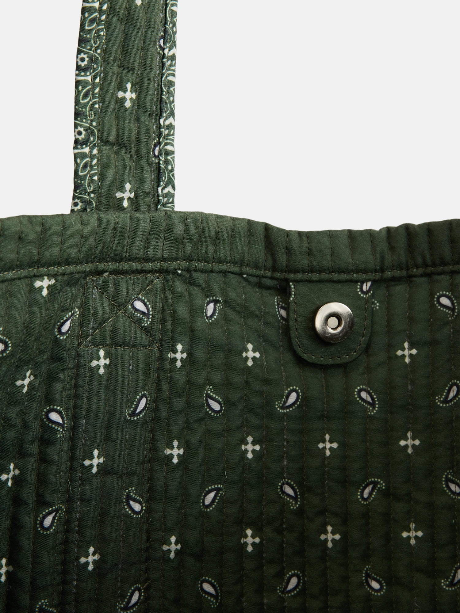 No Boundaries Quilted Tote Bag, Women's, Olive Bandana