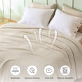 thumbnail image 4 of Manta Bedsure Cooling de algodón con forma de gofre, tamaño queen, color beige claro, 4 of 7