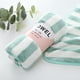 thumbnail image 1 of Toalla de Baño de Forro Polar Premium: Suave, Gruesa y Absorbente, Tamaño Grande de 35 X 75 Cm, Ideal para Casa, Gimnasio, Piscina, Yoga, Hotel y Ducha. Disponible En Rosa, Verde, Café, Morado y Gris, 1 of 6