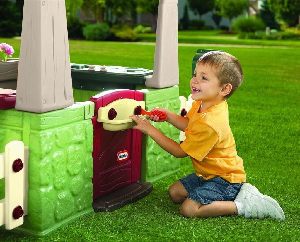 Little tikes hotsell playhouse with mailbox