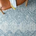 thumbnail image 6 of SAFAVIEH Metro Rosalin Diamond Area Rug, Blue/Ivory, 6' x 6' Round, 6 of 11