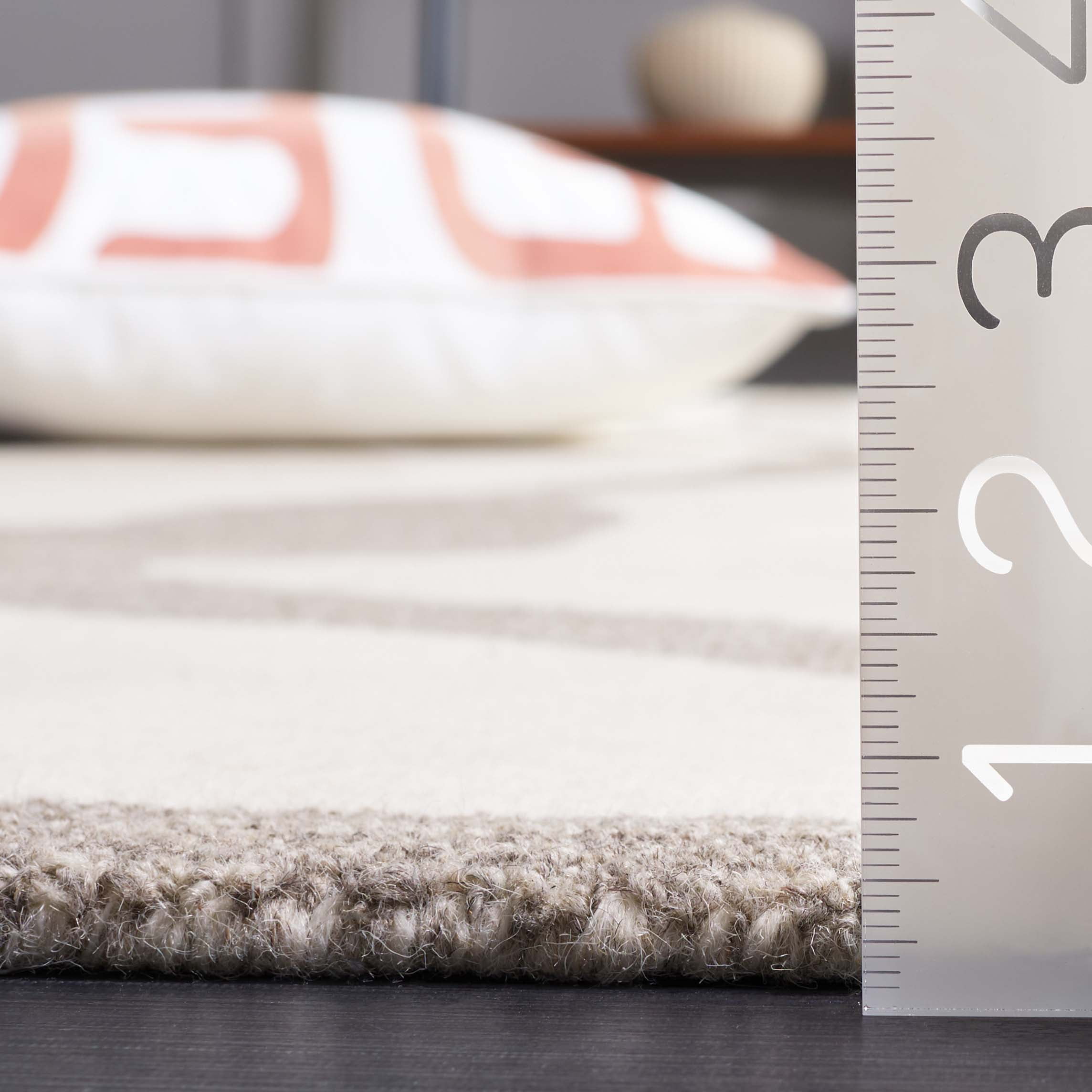 SAFAVIEH Rodeo Camillo Abstract Wool Area Rug, Ivory/Gray, 5' x 8'