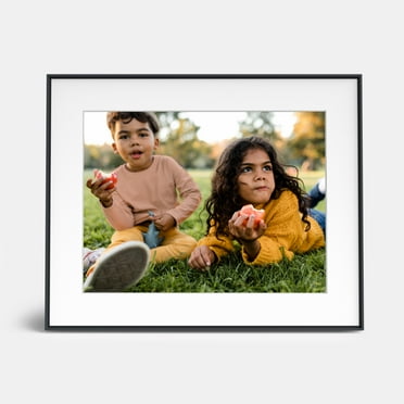 Walden 15" Digital Photo Frame - Ink With Textured Mat