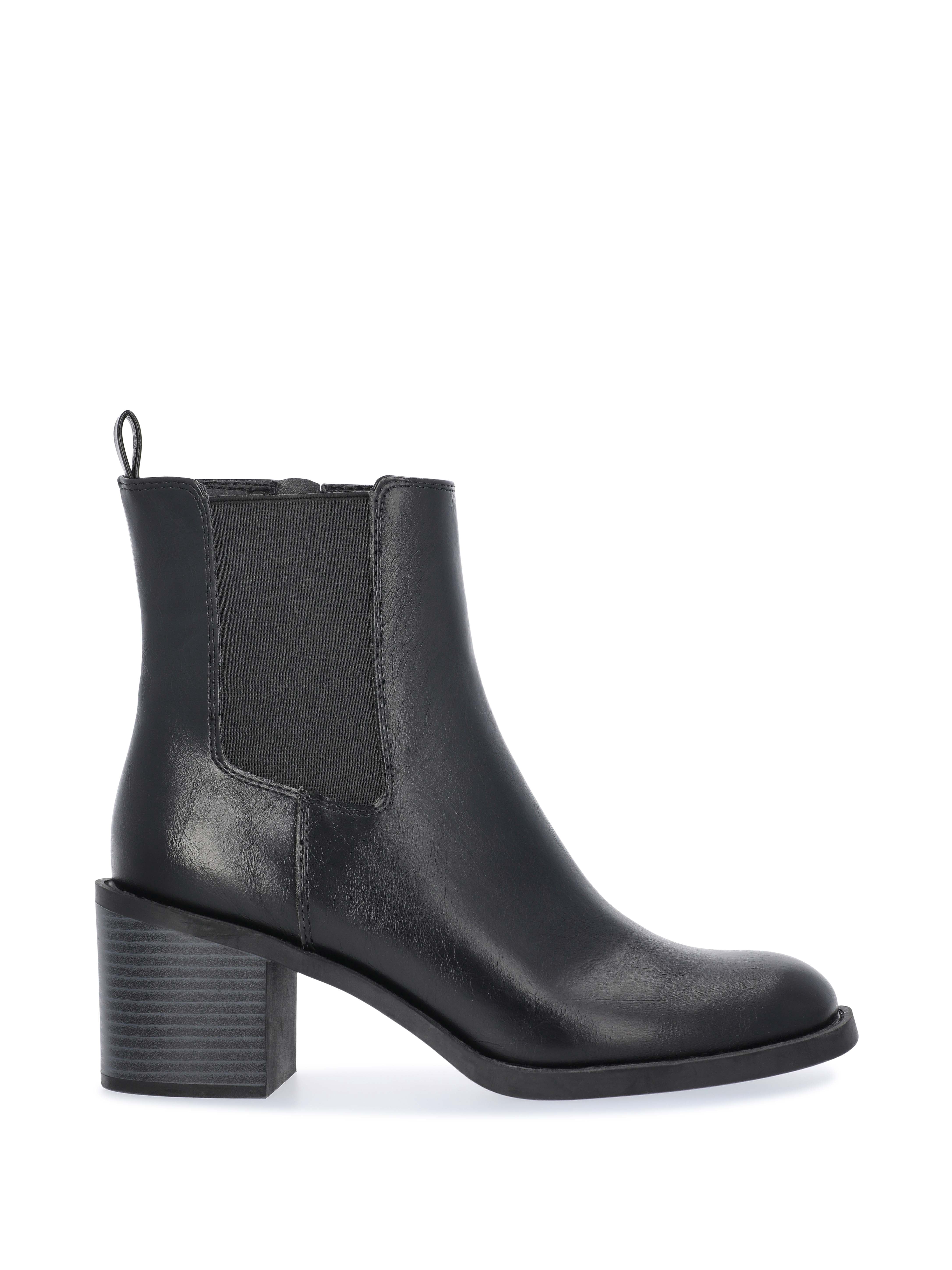 Time and True Women's Faux Leather Chelsea Boots
