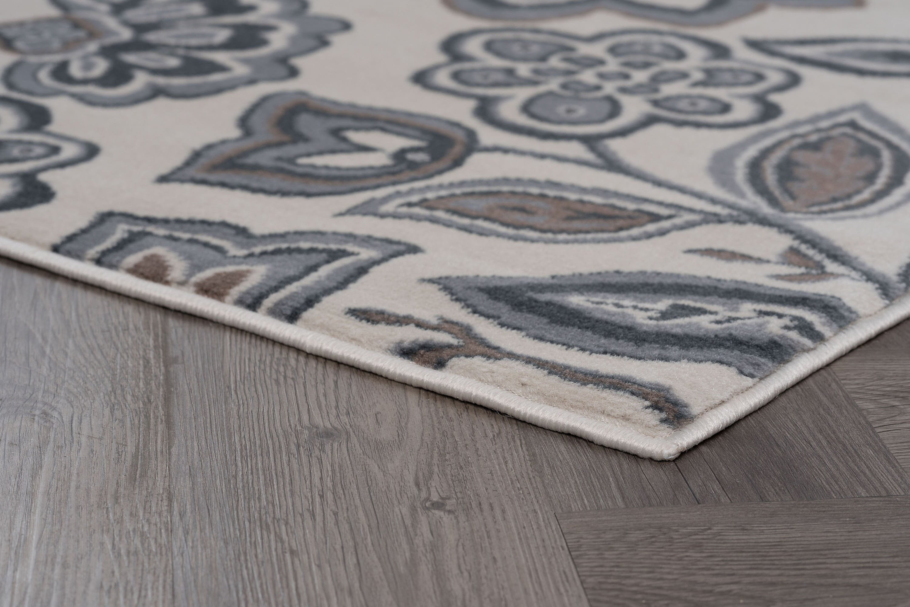 Madison Transitional 2' x 7' Cream and Gray Polypropylene Indoor Area Rug