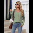 thumbnail image 4 of Camisetas de Rayas de Larga para Mujer, Camisetas Informales con Cuello en V y Botones para Otoño, Blusas Modernas. Verde y XL, 4 of 9