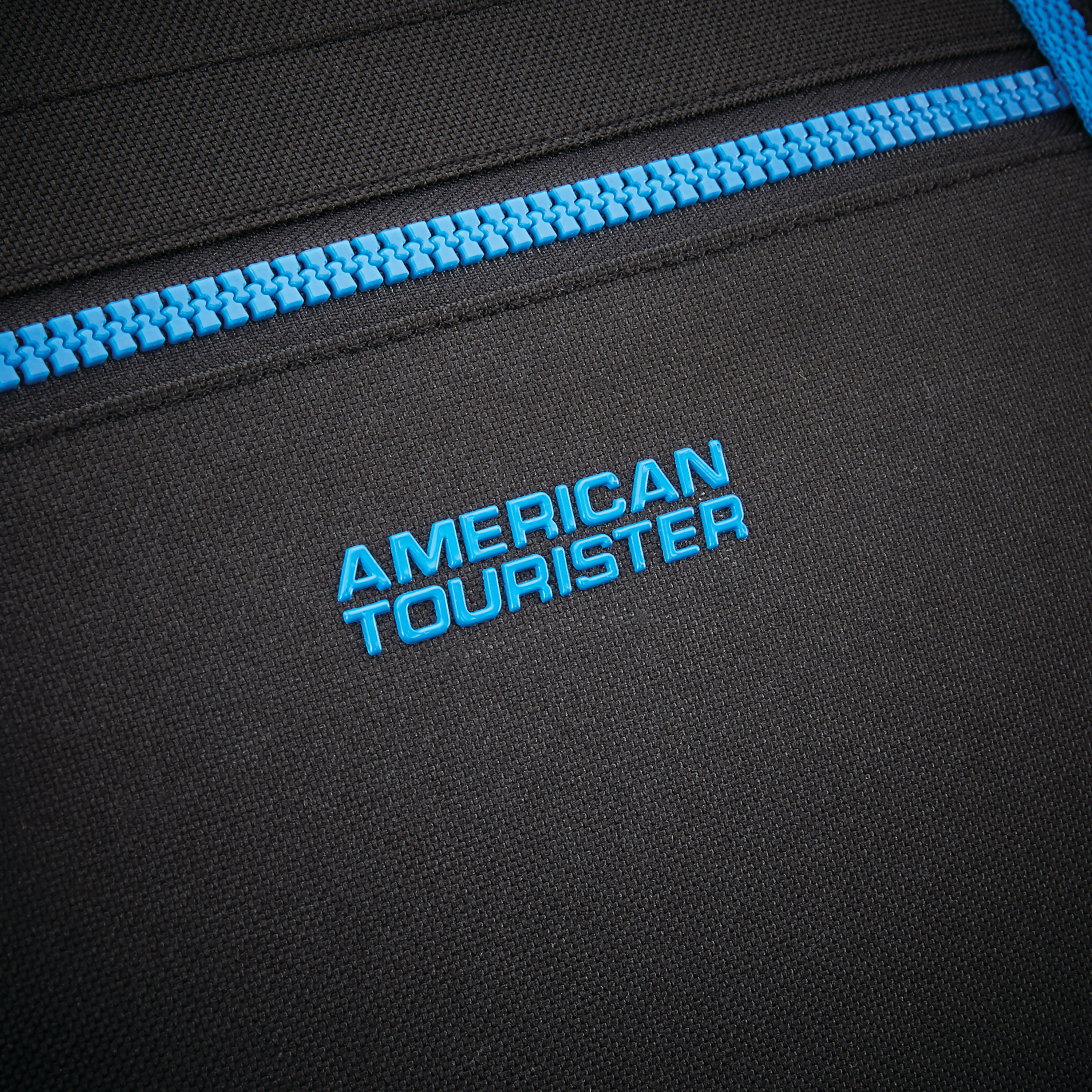 American Tourister Exo Hybrid Expandable Rolling Duffel photo 6
