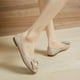 thumbnail image 1 of 2022 zapatos planos nueva moda de verano con cuentas boca baja todo-fósforo parte inferior suave gamuza tacón único punta cuadrada tamaño grande 35-4040 Gao Jinjia LED, 1 of 2
