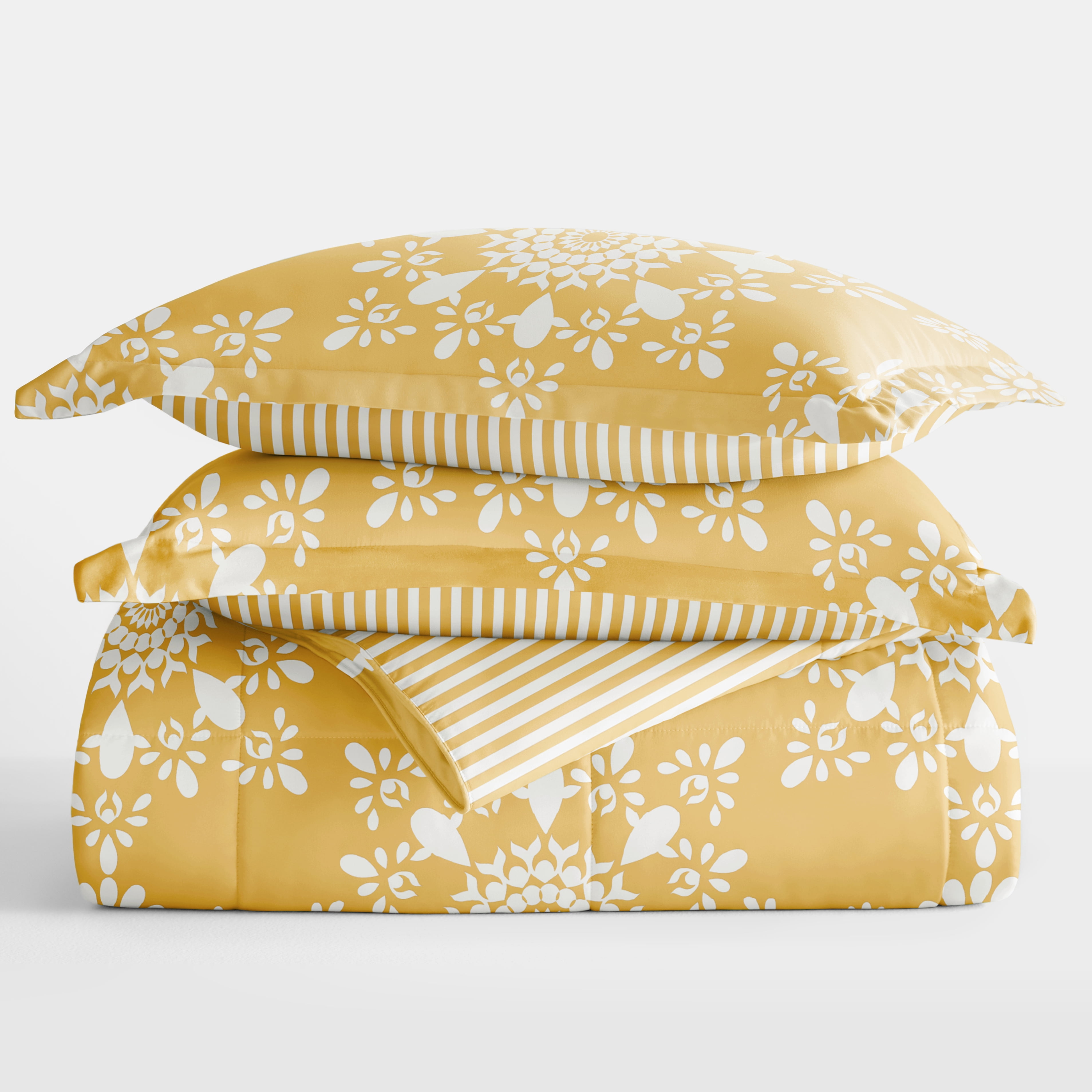 All Season Ultra Soft Comforter Set Lightweight Bedding in Daisy Floral for King/Cal King by Comfort Canopy