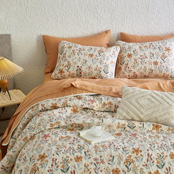 Floral Reversible Quilt Set 3-Piece Queen Full Size Terracotta Cream