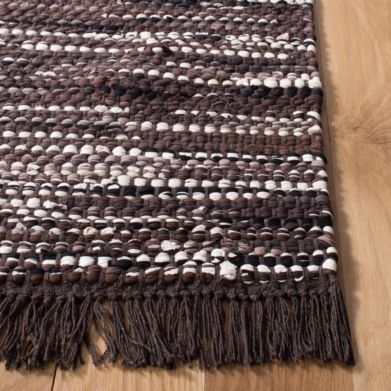 SAFAVIEH Montauk Renae Distressed Area Rug, Brown/Ivory, 8' x 10'