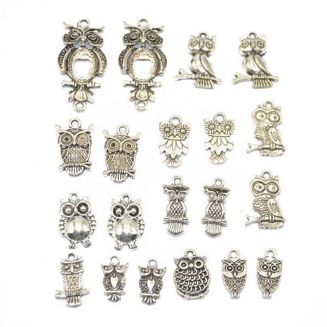 Conjunto de 3 Collares Strade Fareast Limited colgantes de Búhos y Formas Variadas en Plata 5 piezas