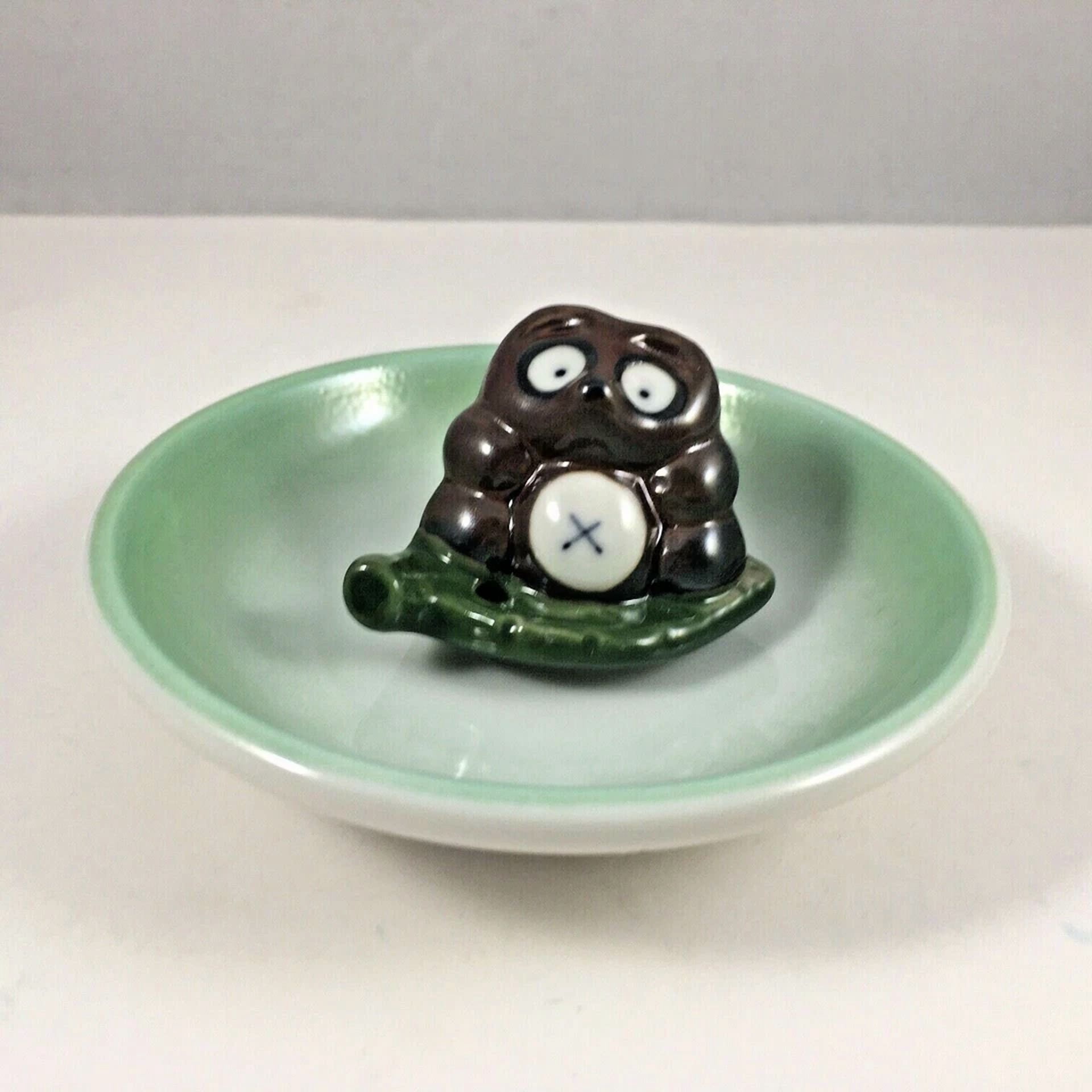 CRESTIN- Japanese Incense Stick Cone Burner Stand Holder Ceramic Brown Raccoon And Leaf
